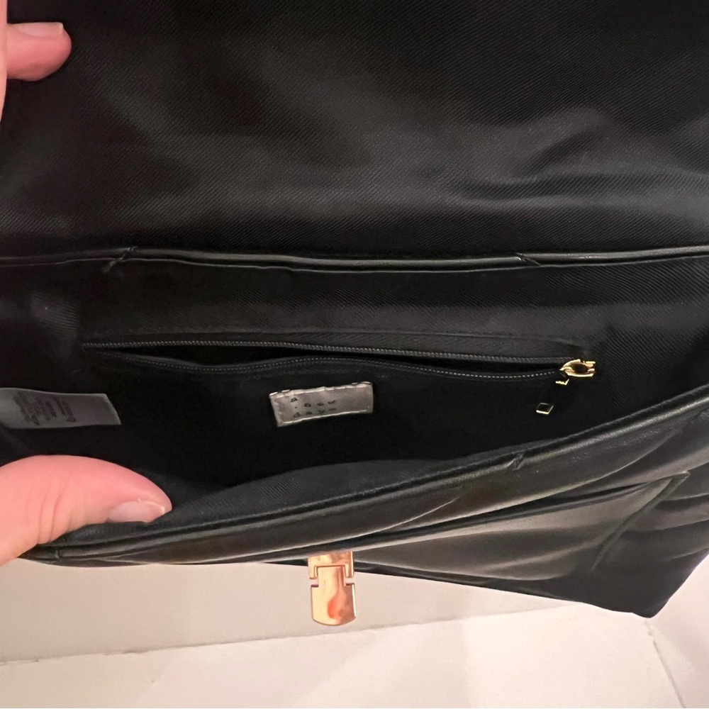 Faux Leather Purse Bundle - Picture 5 of 9